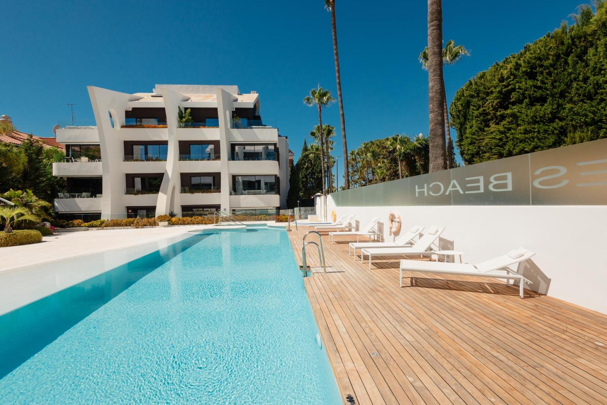 Next To The In Dunes Apartment *