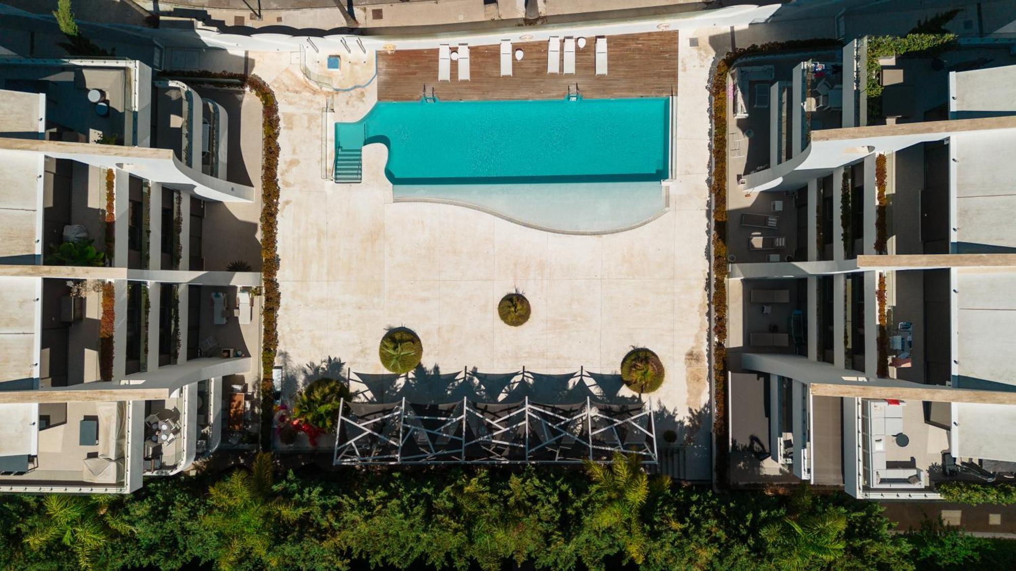 Next To The In Dunes Apartment *